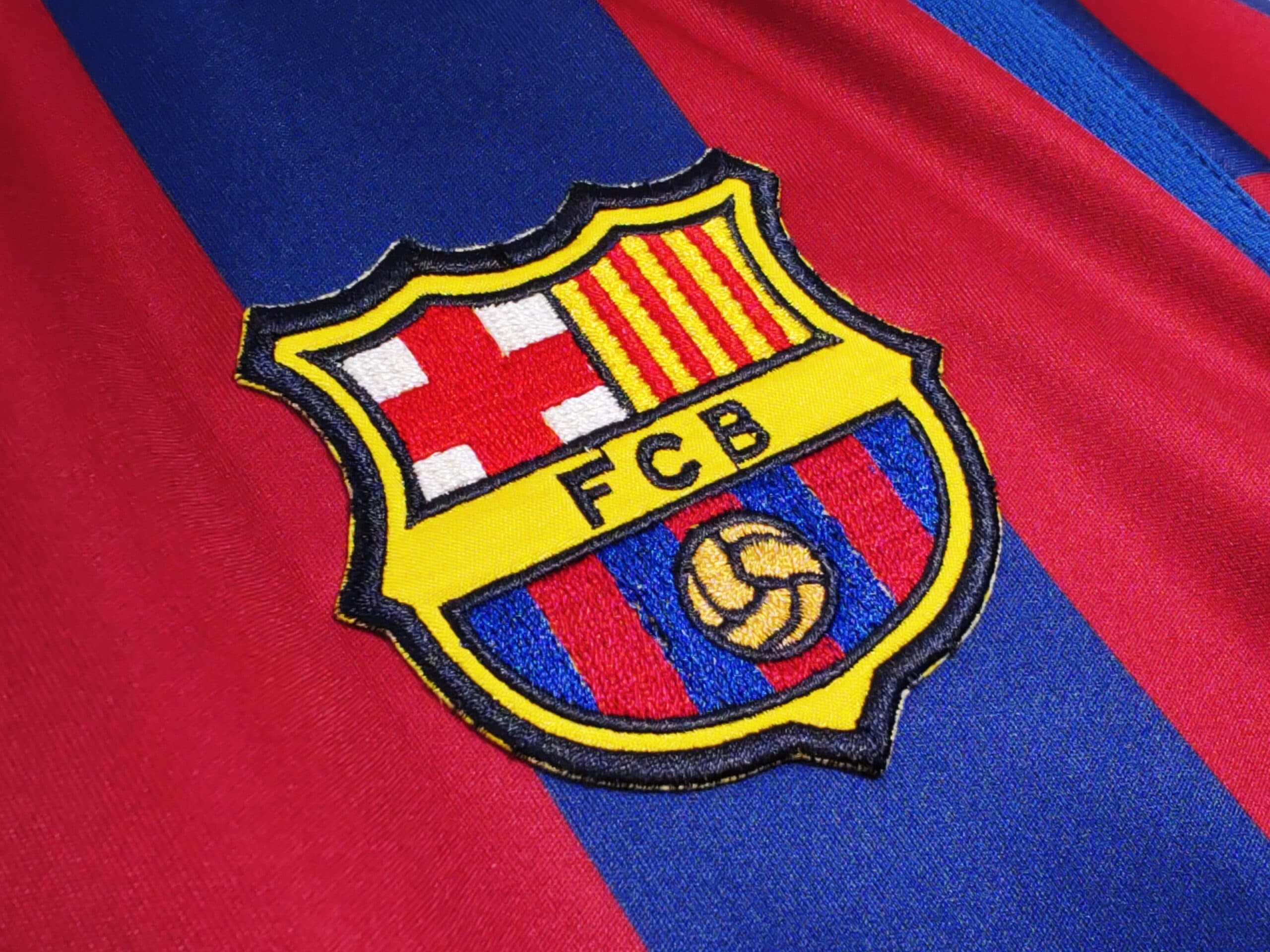 EQUIPACIÓN RETRO FC BARCELONA 1995/97 3